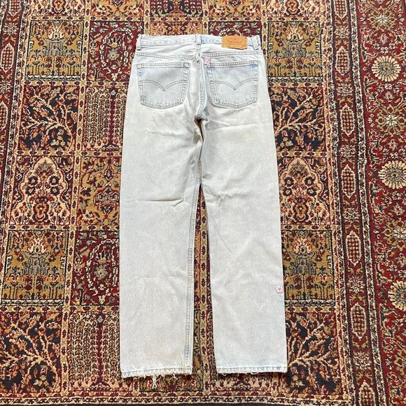 VTG 1995 Levis 501 - 0193 faded blue denimbutton fly flower patch jeans 32x30